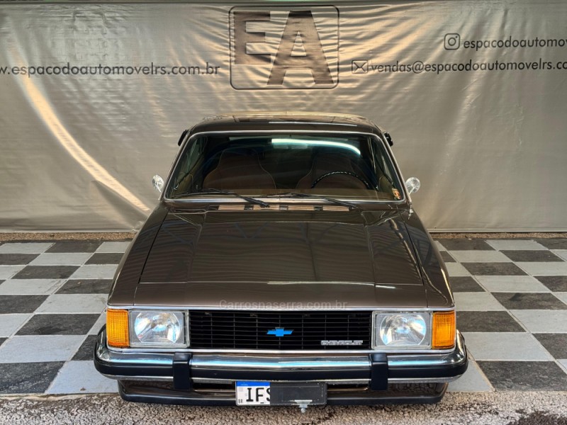 OPALA 2.5 COMODORO 8V GASOLINA 2P MANUAL - 1981 - NOVA PRATA