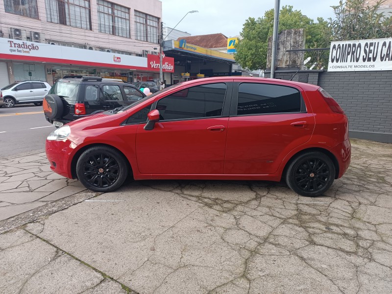 PUNTO 1.4 ATTRACTIVE 8V FLEX 4P MANUAL - 2011 - FLORES DA CUNHA