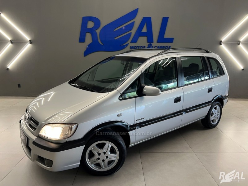 ZAFIRA 2.0 MPFI COMFORT 8V FLEX 4P MANUAL - 2005 - SAPIRANGA