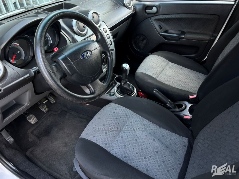 FIESTA 1.6 ROCAM SE 8V FLEX 4P MANUAL - 2014 - SAPIRANGA