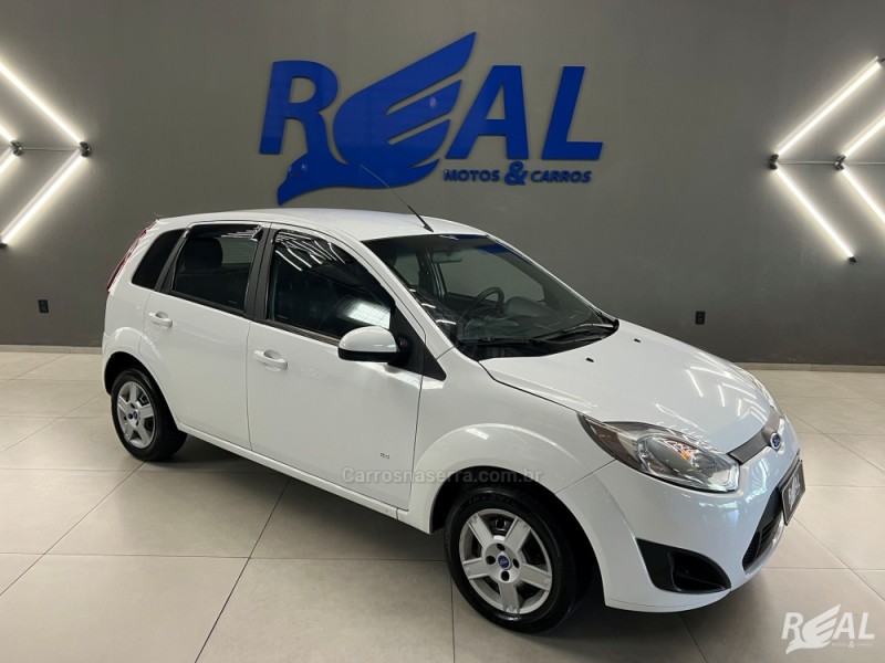 FIESTA 1.6 ROCAM SE 8V FLEX 4P MANUAL - 2014 - SAPIRANGA