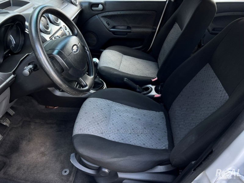 FIESTA 1.6 ROCAM SE 8V FLEX 4P MANUAL - 2014 - SAPIRANGA