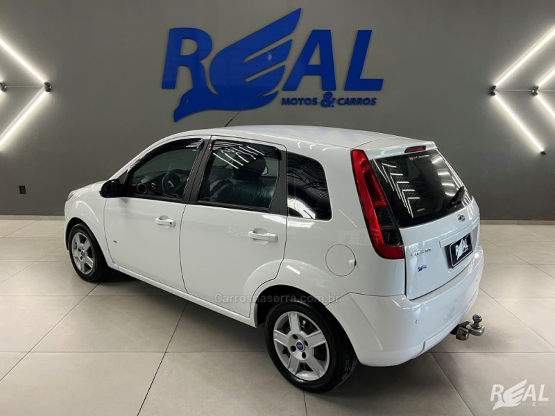 FIESTA 1.6 ROCAM SE 8V FLEX 4P MANUAL - 2014 - SAPIRANGA