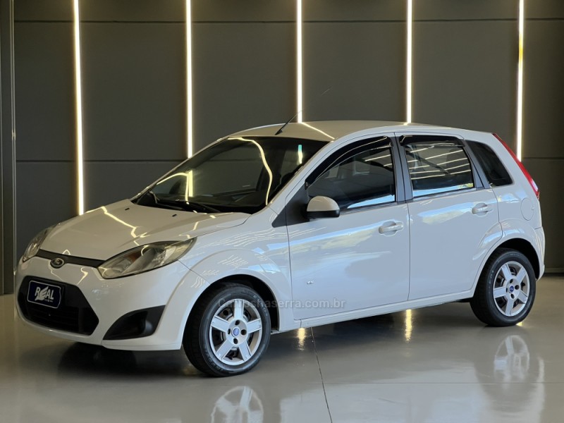 fiesta 1.6 rocam se 8v flex 4p manual 2014 sapiranga