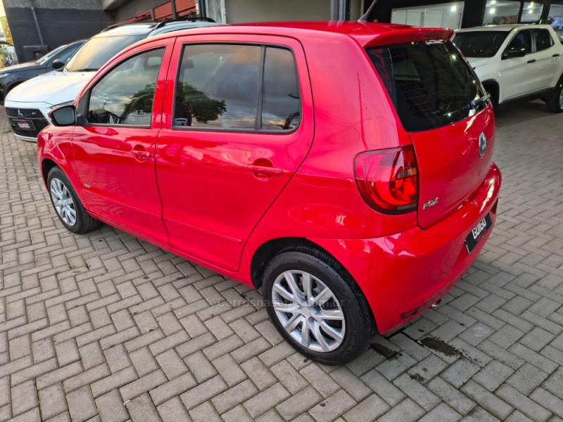 FOX 1.0 ITREND 8V FLEX 4P MANUAL - 2011 - NOVO HAMBURGO