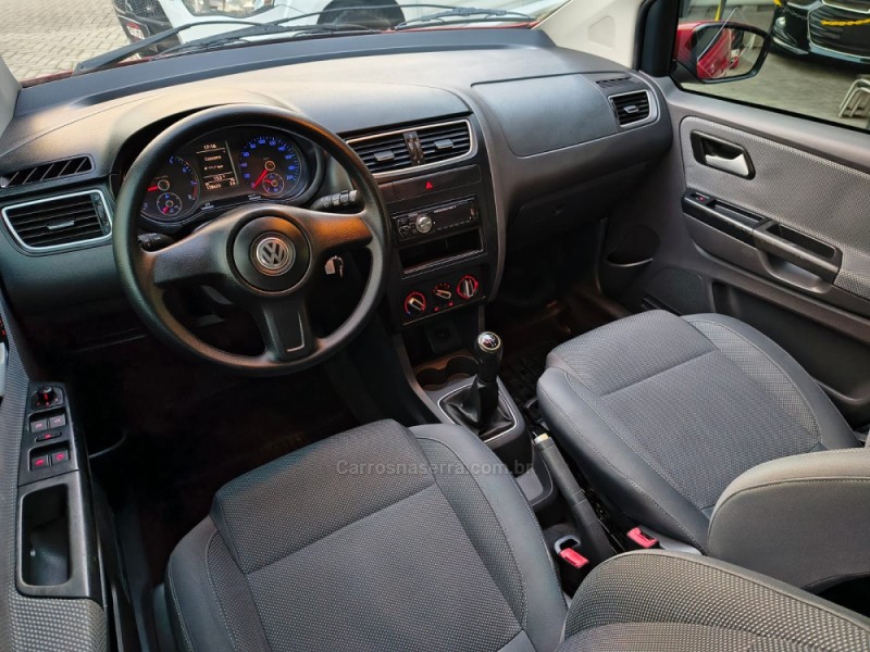FOX 1.0 ITREND 8V FLEX 4P MANUAL - 2011 - NOVO HAMBURGO