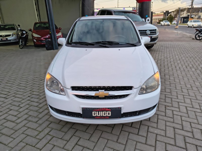CLASSIC 1.0 MPFI LS 8V FLEX 4P MANUAL - 2011 - NOVO HAMBURGO