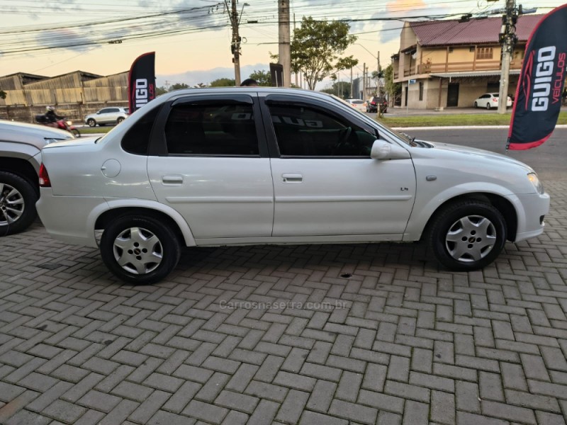 CLASSIC 1.0 MPFI LS 8V FLEX 4P MANUAL - 2011 - NOVO HAMBURGO