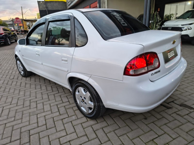 CLASSIC 1.0 MPFI LS 8V FLEX 4P MANUAL - 2011 - NOVO HAMBURGO