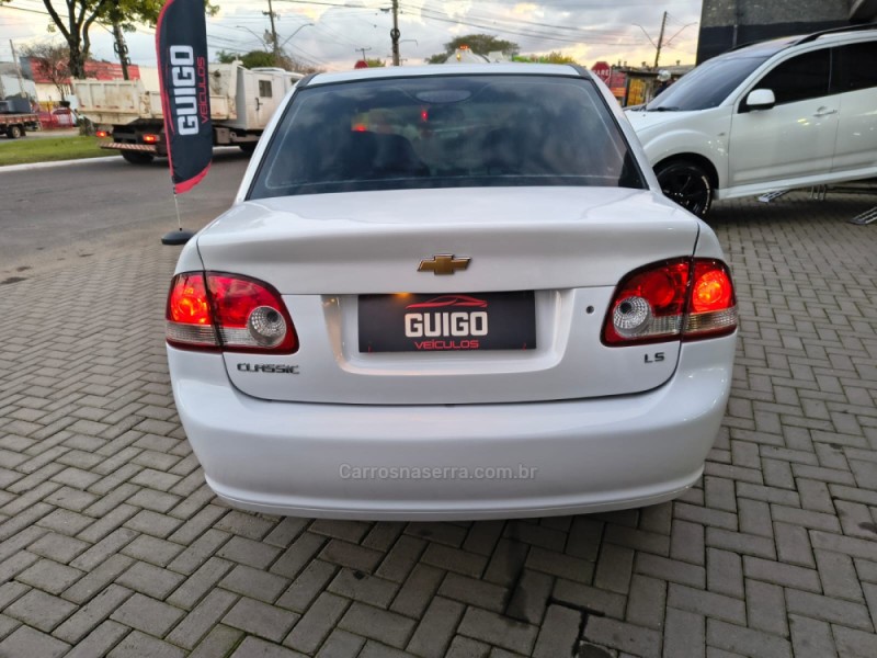 CLASSIC 1.0 MPFI LS 8V FLEX 4P MANUAL - 2011 - NOVO HAMBURGO