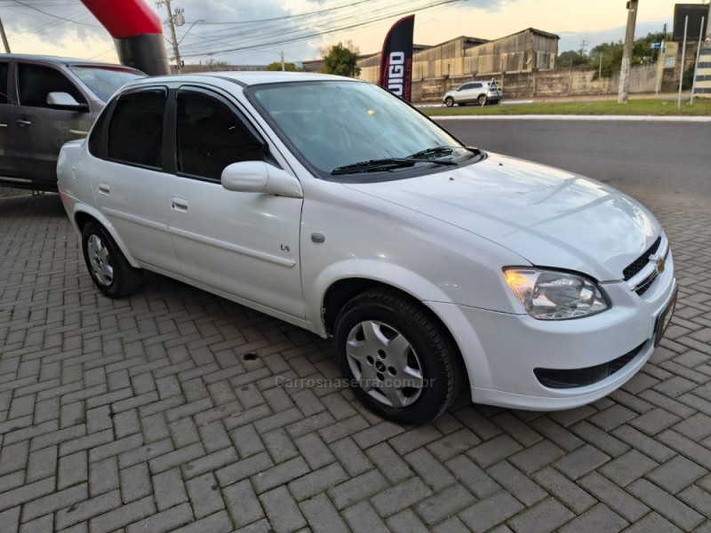 CLASSIC 1.0 MPFI LS 8V FLEX 4P MANUAL - 2011 - NOVO HAMBURGO