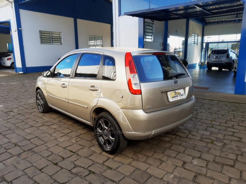 FIESTA 1.6 ROCAM 8V FLEX 4P MANUAL - 2009 - VACARIA