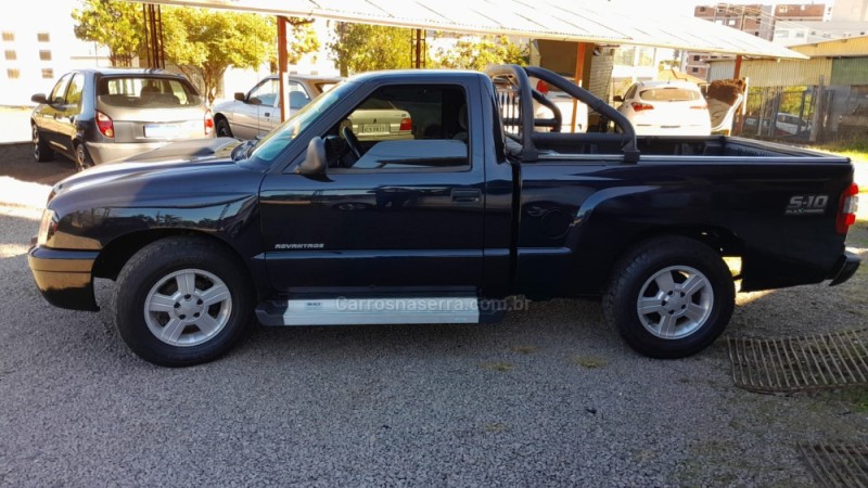 S10 2.4 MPFI ADVANTAGE 4X2 CS 8V FLEX 2P MANUAL - 2011 - VERANóPOLIS