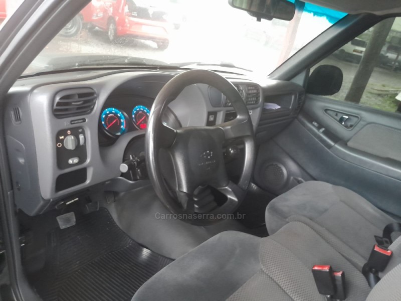 S10 2.4 MPFI ADVANTAGE 4X2 CS 8V FLEX 2P MANUAL - 2011 - VERANóPOLIS