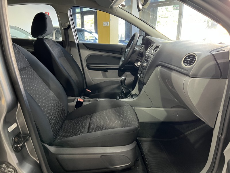 FOCUS 1.6 GL 8V GASOLINA 4P MANUAL - 2011 - CAXIAS DO SUL