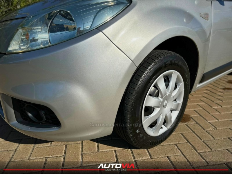SANDERO 1.6 EXPRESSION 8V FLEX 4P MANUAL - 2013 - SAPIRANGA