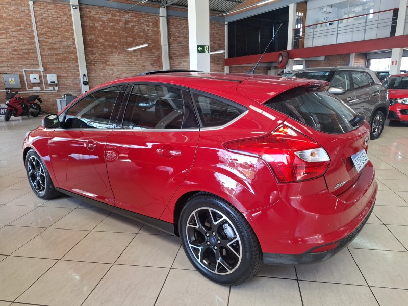 FOCUS 2.0 TITANIUM PLUS 16V FLEX 4P AUTOMÁTICO - 2015 - FARROUPILHA