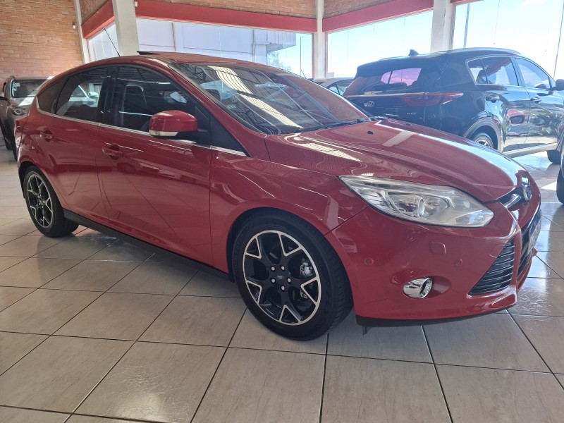 FOCUS 2.0 TITANIUM PLUS 16V FLEX 4P AUTOMÁTICO - 2015 - FARROUPILHA