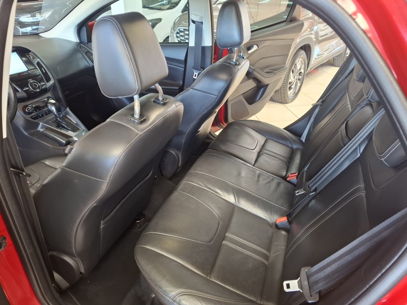 FOCUS 2.0 TITANIUM PLUS 16V FLEX 4P AUTOMÁTICO - 2015 - FARROUPILHA