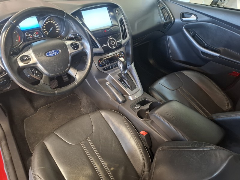 FOCUS 2.0 TITANIUM PLUS 16V FLEX 4P AUTOMÁTICO - 2015 - FARROUPILHA