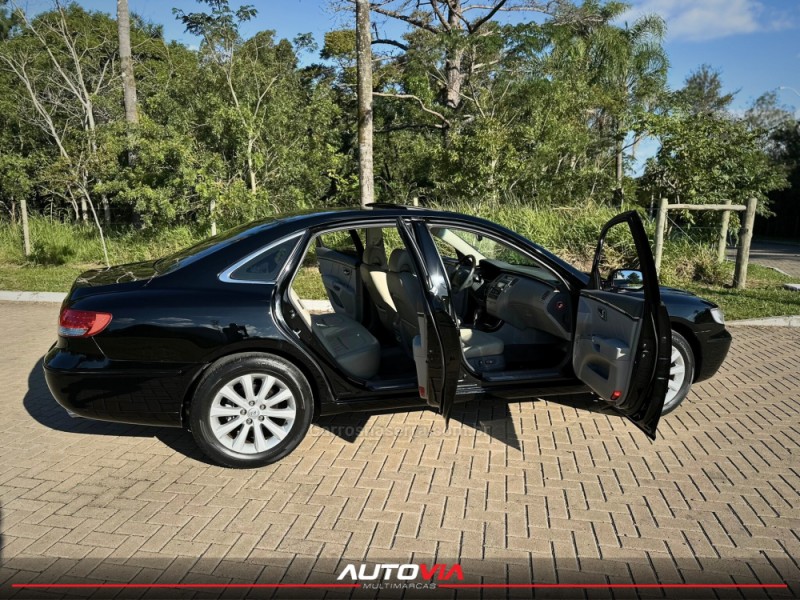 AZERA 3.3 MPFI GLS SEDAN V6 24V GASOLINA 4P AUTOMÁTICO - 2010 - SAPIRANGA