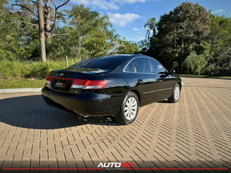 AZERA 3.3 MPFI GLS SEDAN V6 24V GASOLINA 4P AUTOMÁTICO - 2010 - SAPIRANGA