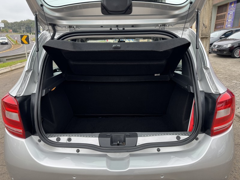 SANDERO 1.0 EXPRESSION 12V FLEX 4P MANUAL - 2018 - DOIS IRMãOS