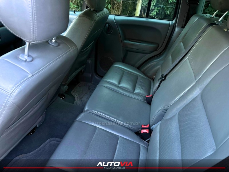 CHEROKEE 3.7 SPORT 4X4 V6 12V GASOLINA 4P AUTOMÁTICO - 2017 - SAPIRANGA