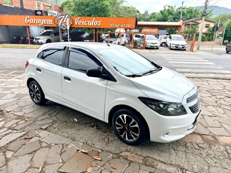 ONIX 1.0 JOY 8V FLEX 4P MANUAL - 2019 - TRêS COROAS