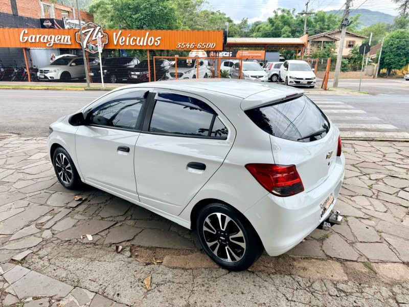 ONIX 1.0 JOY 8V FLEX 4P MANUAL - 2019 - TRêS COROAS