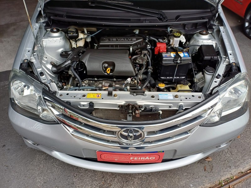 ETIOS 1.5 PLATINUM 16V FLEX 4P MANUAL - 2014 - CAXIAS DO SUL