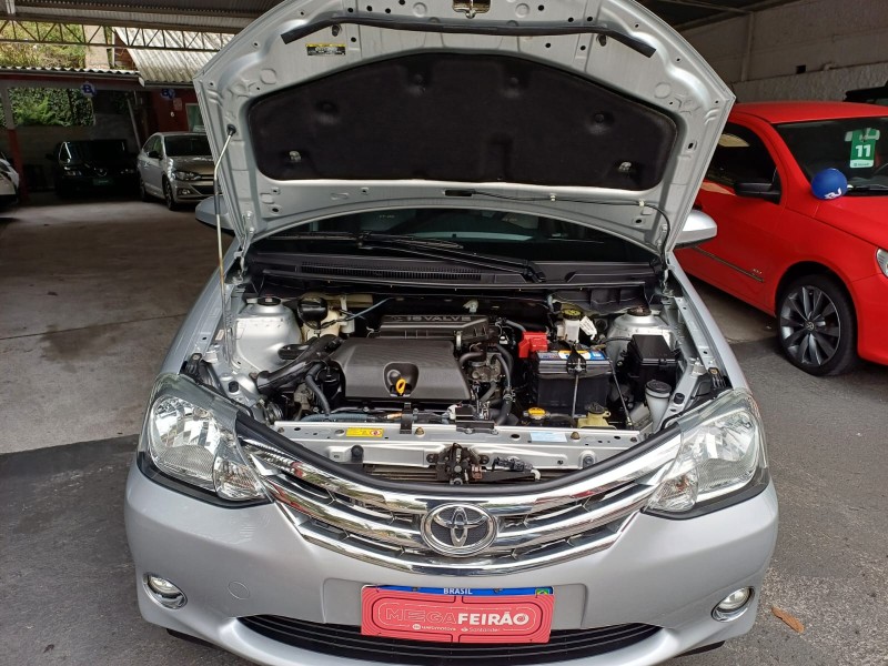 ETIOS 1.5 PLATINUM 16V FLEX 4P MANUAL - 2014 - CAXIAS DO SUL