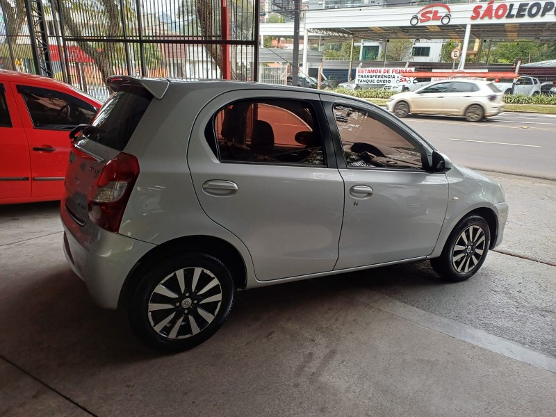 ETIOS 1.5 PLATINUM 16V FLEX 4P MANUAL - 2014 - CAXIAS DO SUL