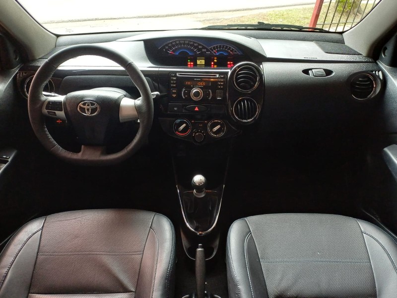 ETIOS 1.5 PLATINUM 16V FLEX 4P MANUAL - 2014 - CAXIAS DO SUL