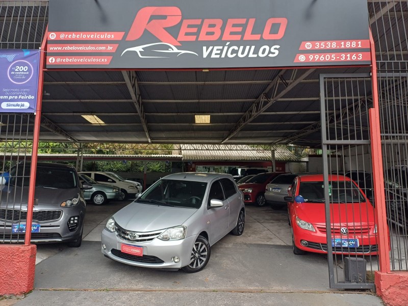 etios 1.5 platinum 16v flex 4p manual 2014 caxias do sul