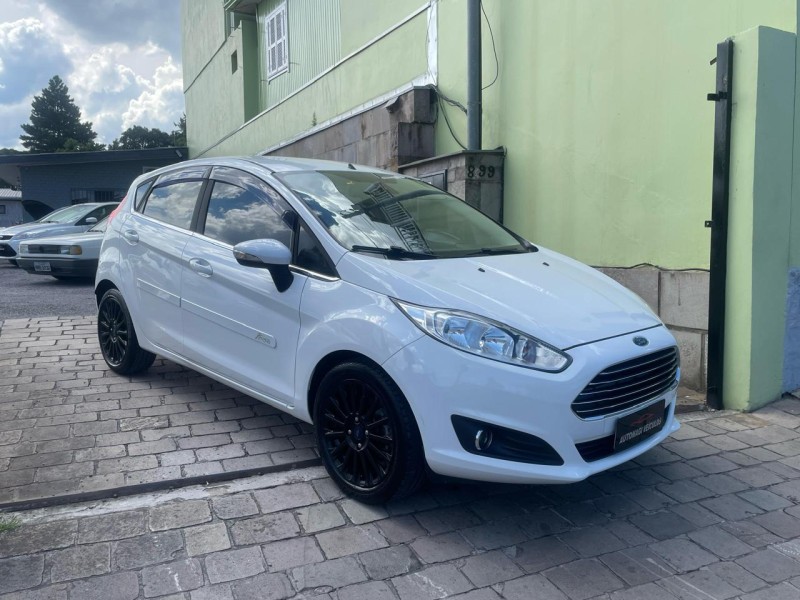 fiesta 1.6 titanium hatch 16v flex 4p automatico 2015 caxias do sul