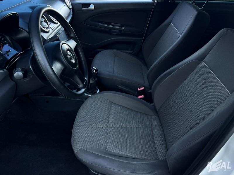 VOYAGE 1.0 MI CITY 8V FLEX 4P MANUAL - 2013 - SAPIRANGA