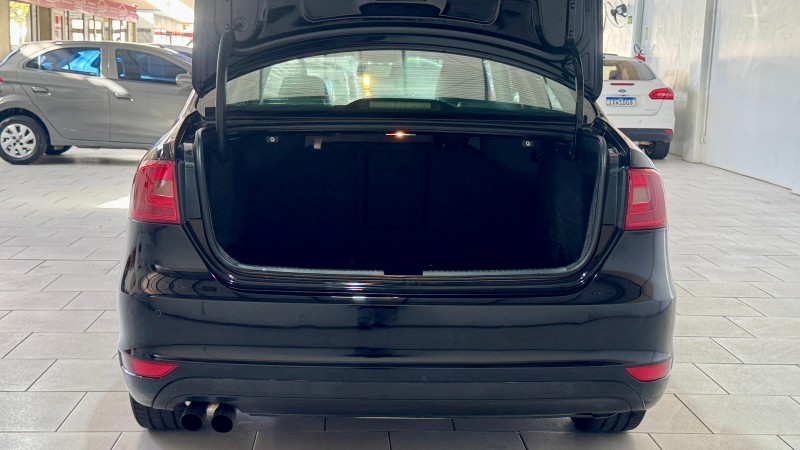 JETTA 2.0 COMFORTLINE FLEX 4P MANUAL - 2012 - ESTâNCIA VELHA