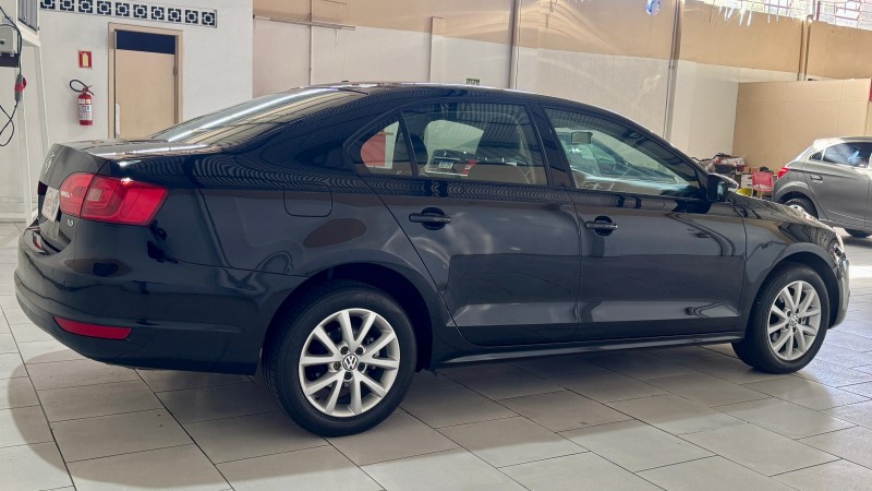JETTA 2.0 COMFORTLINE FLEX 4P MANUAL - 2012 - ESTâNCIA VELHA