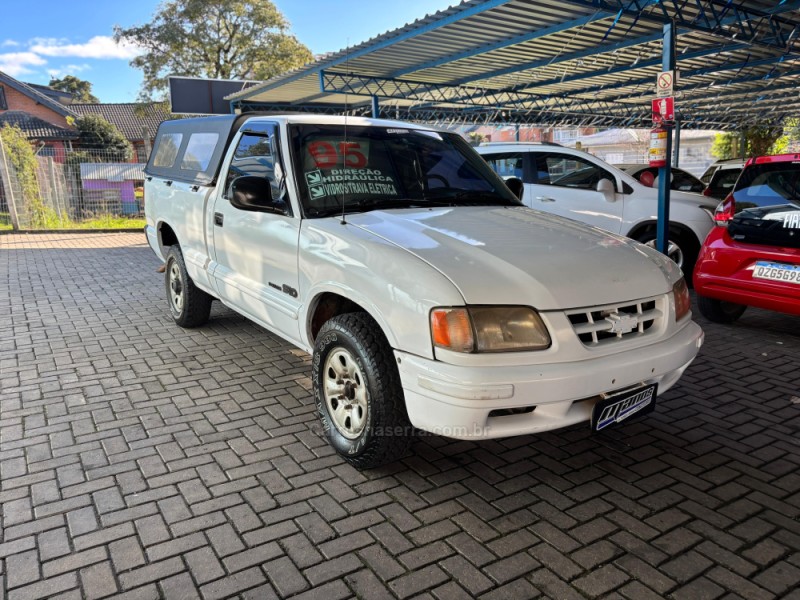 S10 2.2 EFI DLX 4X2 CS 8V GASOLINA 2P MANUAL - 1995 - CANELA