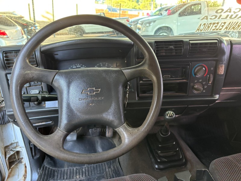 S10 2.2 EFI DLX 4X2 CS 8V GASOLINA 2P MANUAL - 1995 - CANELA