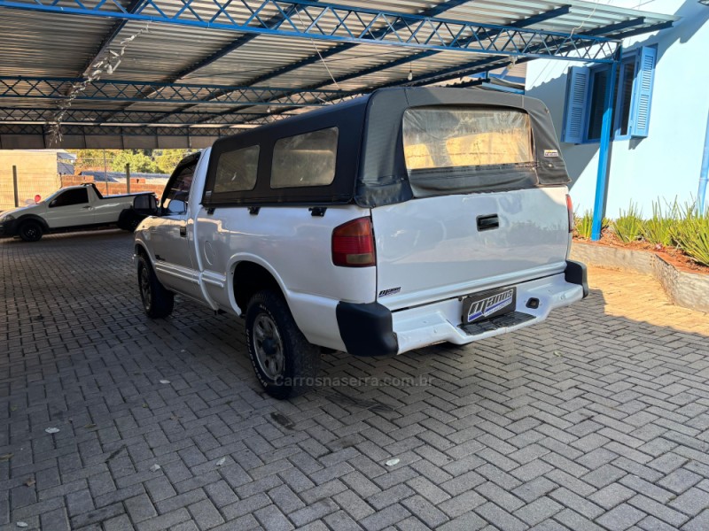 S10 2.2 EFI DLX 4X2 CS 8V GASOLINA 2P MANUAL - 1995 - CANELA
