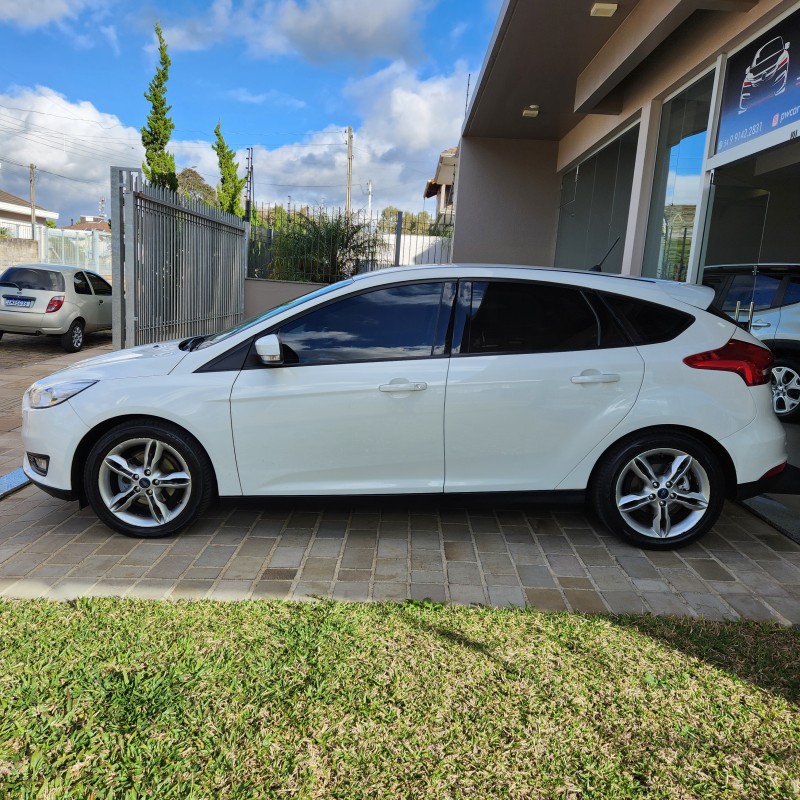 FOCUS 1.6 SE 16V FLEX 4P MANUAL - 2019 - BENTO GONçALVES