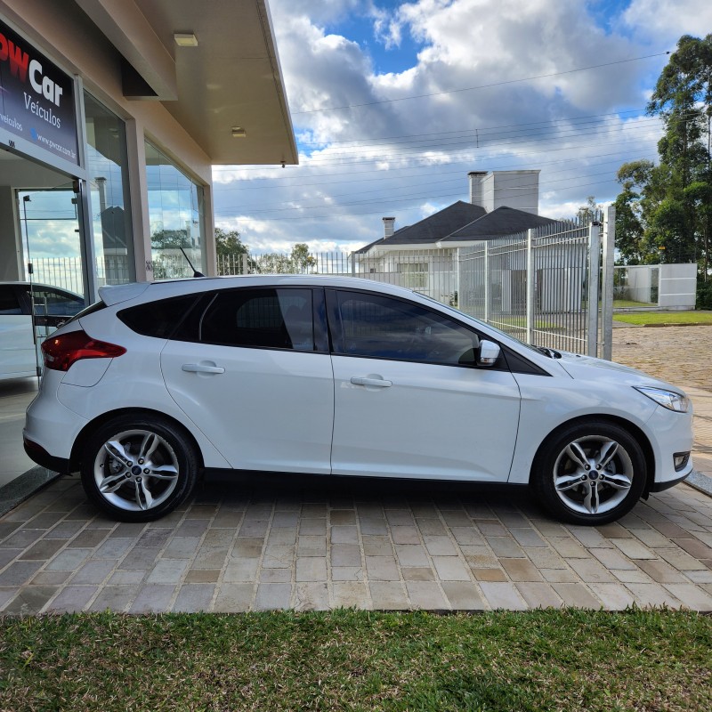 FOCUS 1.6 SE 16V FLEX 4P MANUAL - 2019 - BENTO GONçALVES