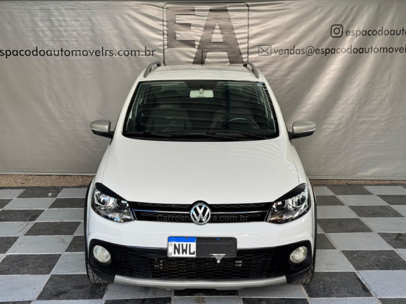 CROSSFOX 1.6 MI FLEX 8V 4P MANUAL - 2012 - NOVA PRATA