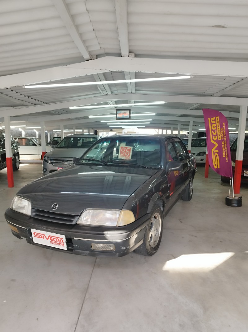 MONZA 2.0 EFI GLS 8V GASOLINA 4P MANUAL - 1996 - GARIBALDI