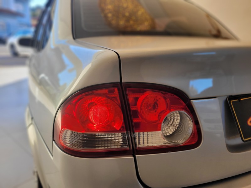 CLASSIC 1.0 MPFI LS 8V FLEX 4P MANUAL - 2015 - CANELA