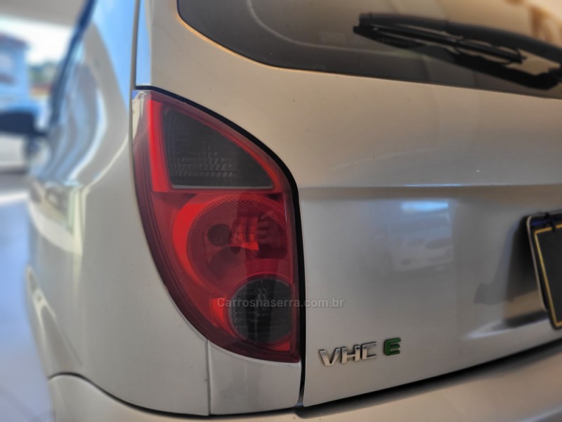 CELTA 1.0 VHCE LT 8V FLEX 4P MANUAL - 2015 - CANELA