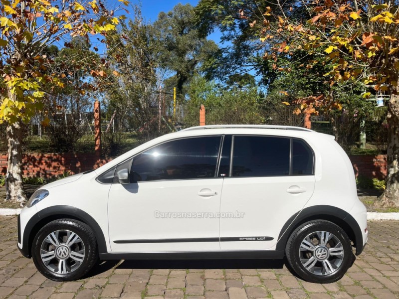 UP 1.0 TSI CROSS 12V FLEX 4P MANUAL - 2018 - BENTO GONçALVES