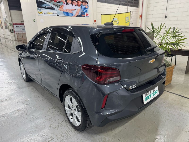 ONIX 1.0 LTZ 12V TURBO FLEX 4P AUTOMÁTICO - 2024 - CAXIAS DO SUL